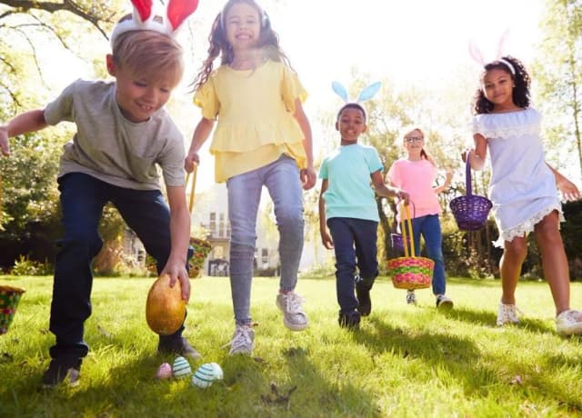 Proste i kreatywne zabawy wielkanocne dla dzieci i rodziców, które zaskoczą całą rodzinę Proste i kreatywne zabawy wielkanocne dla dzieci i rodziców, które zaskoczą całą rodzinę